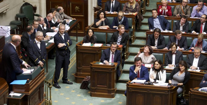 Ni censure définitive, ni confiance au gouvernement!